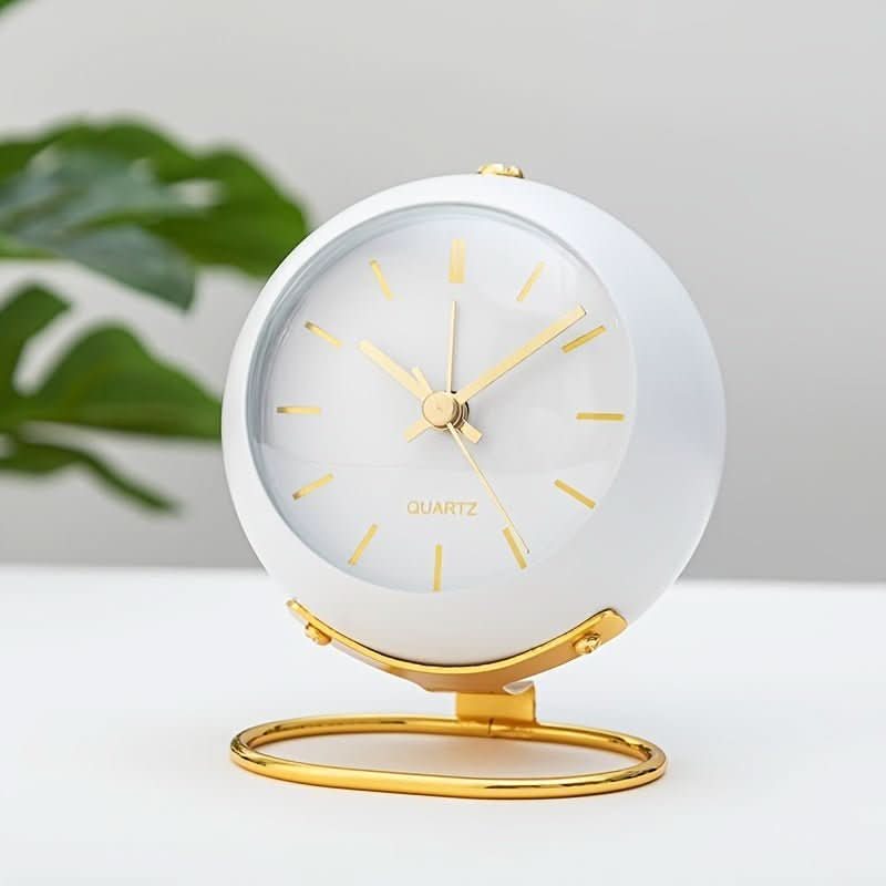 Buzzley – Retro Analog Alarm Clock with Silent Movement