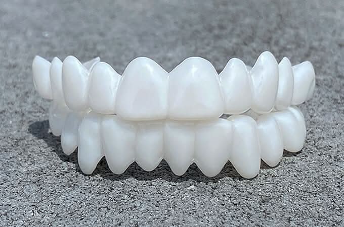 FLEXIDENT – Natural-Look Dental Veneer for Everyday Confidence